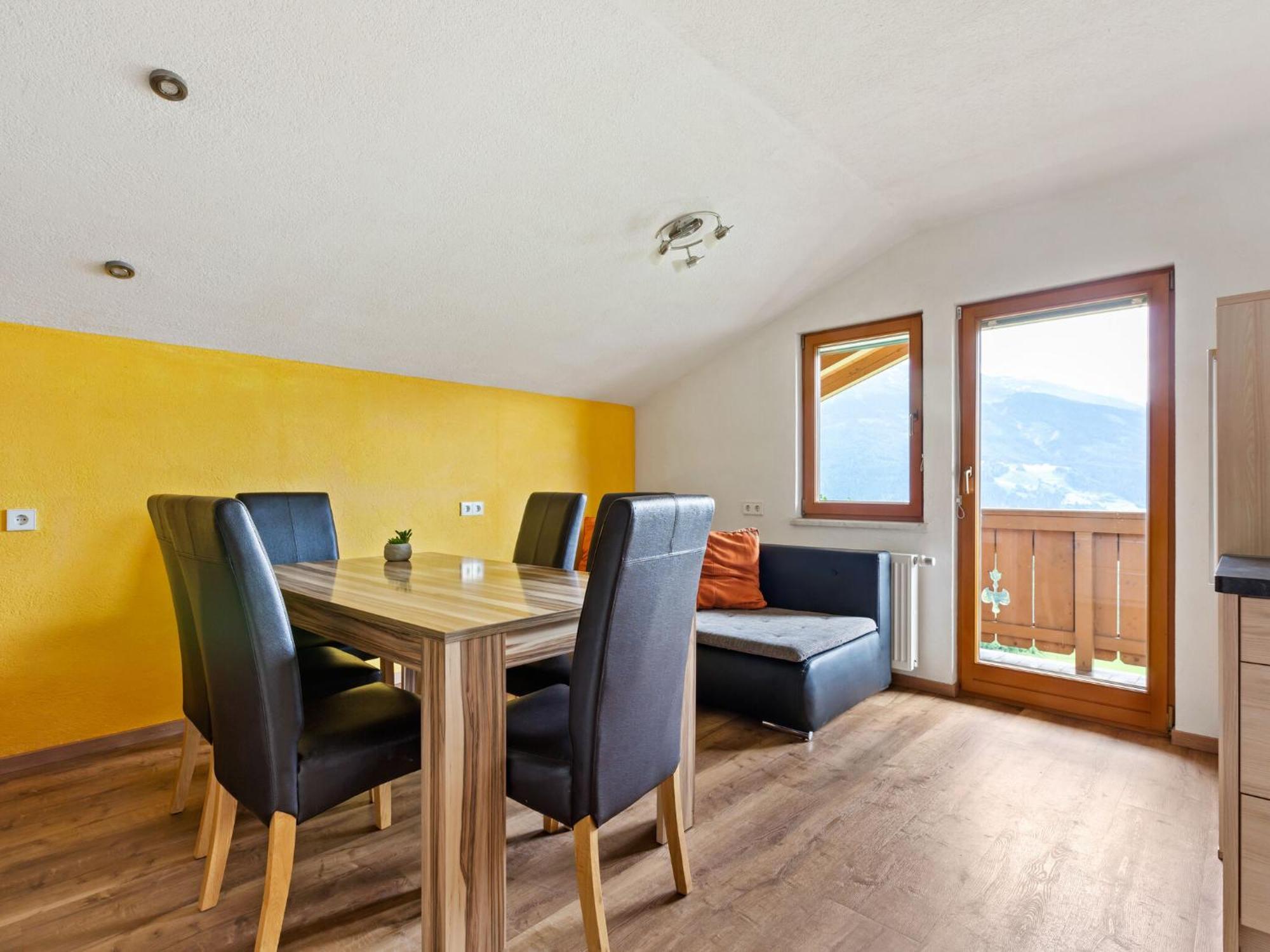 Sunlit Apartment Near Ski Area In Hollersbach Im Pinzgau Exterior photo