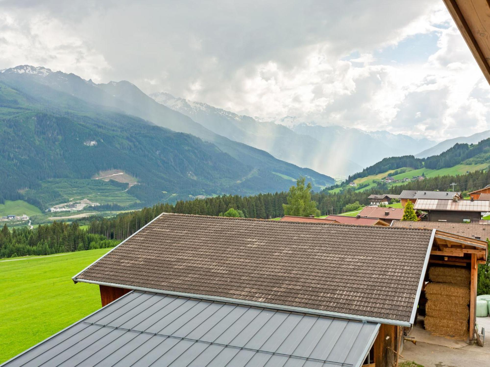 Sunlit Apartment Near Ski Area In Hollersbach Im Pinzgau Exterior photo