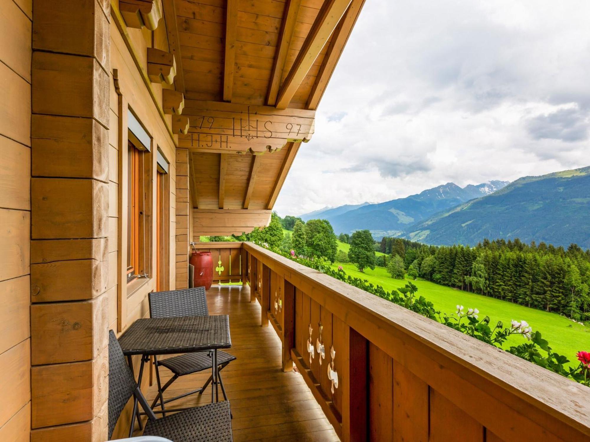 Sunlit Apartment Near Ski Area In Hollersbach Im Pinzgau Exterior photo